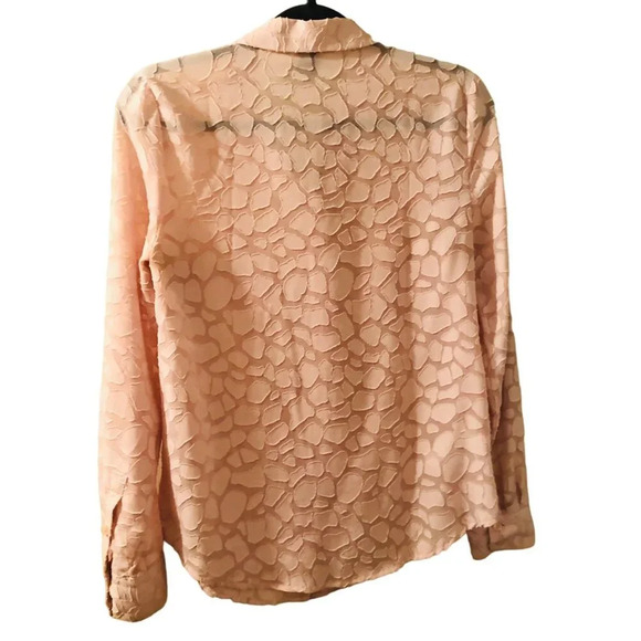Ann Taylor Womens Pink Textured Long Sleeve Button-Down Blouse Top Size 0 - Picture 2 of 15